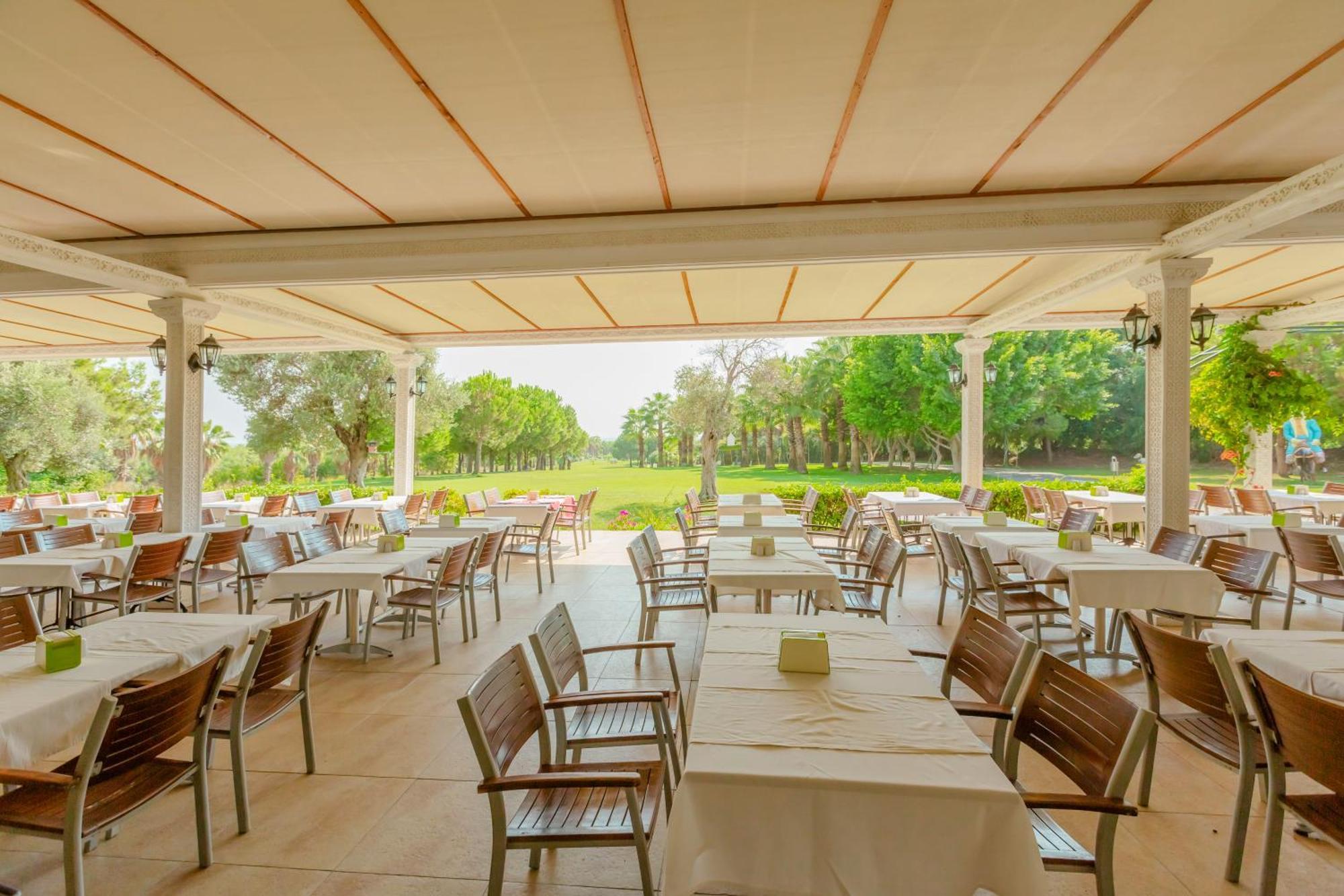 Sural Resort Hotel Side Exterior photo
